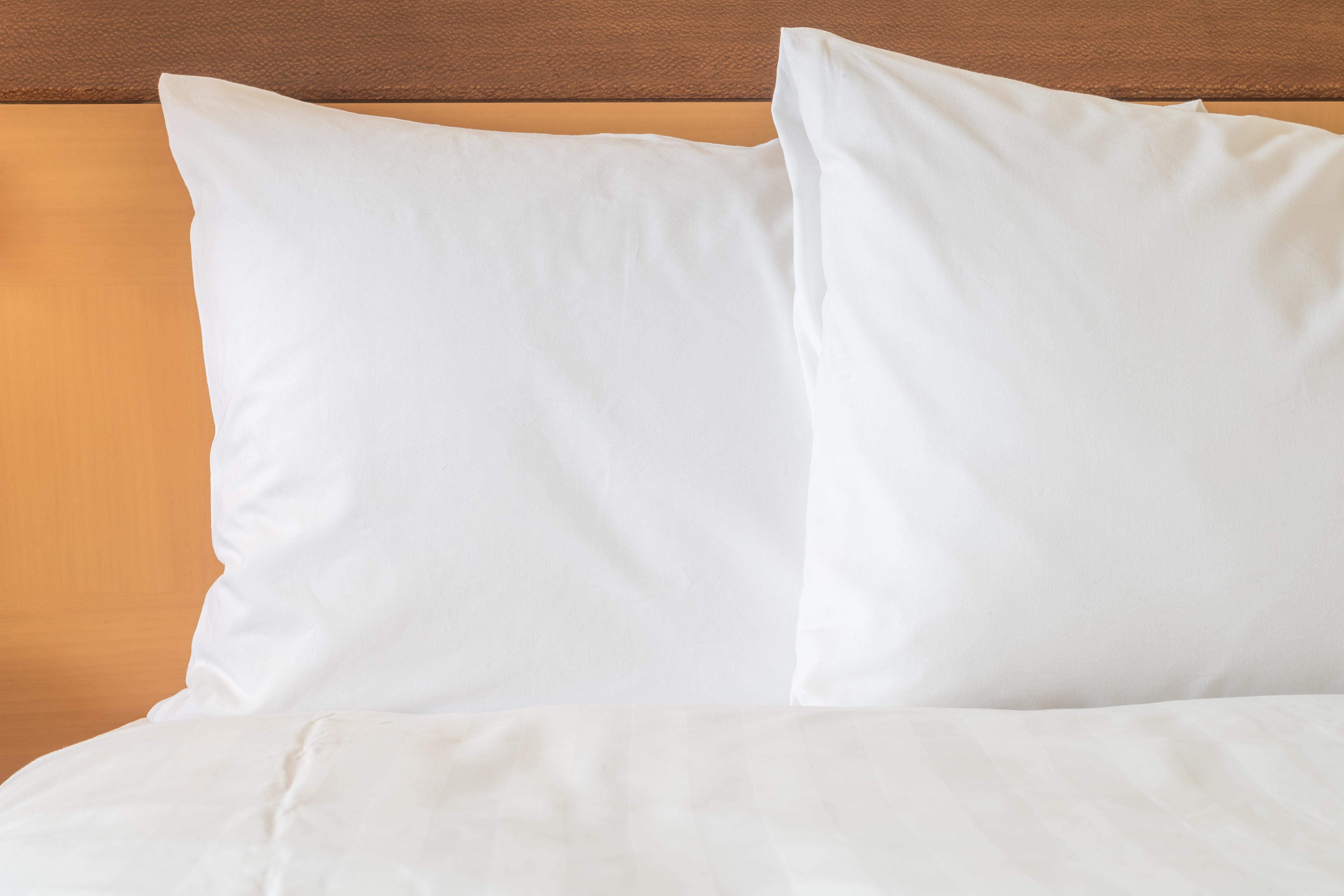 Holiday Inn Express Deforest By Ihg Bagian luar foto